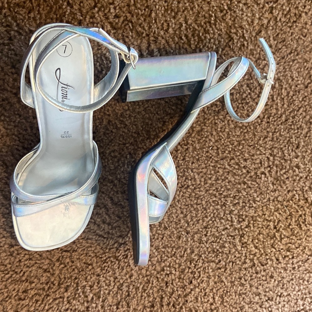 Fioni Heels